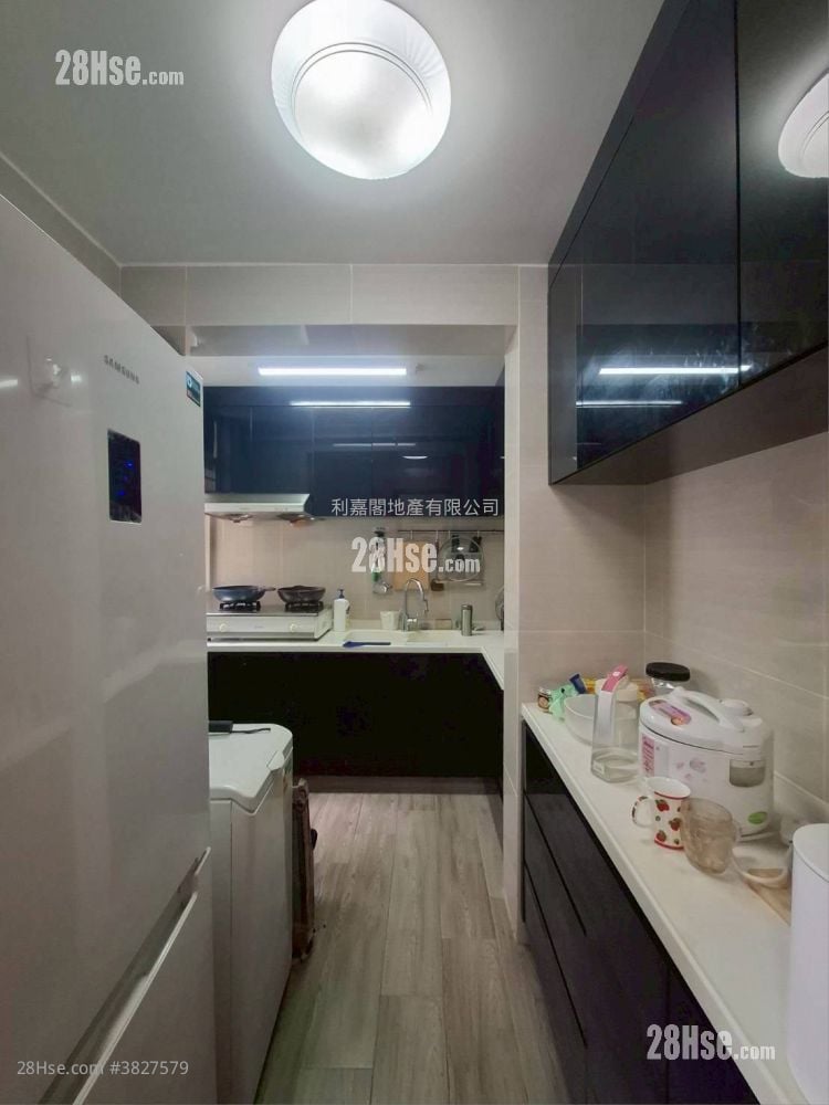 裕東苑 售盤 3 房 601 平方呎