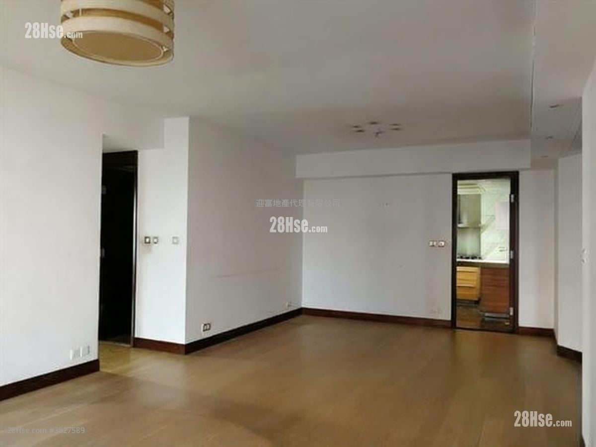 Celestial Heights Sell 5+ Bedrooms , 3 Bathrooms 1,662 ft²