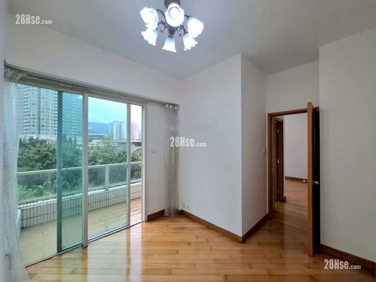 Coastal Skyline Rental 2 Bedrooms 548 ft²