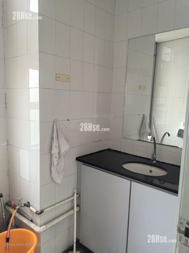 嘉力工业中心 租盘 2 房 , 1 厕所 724 平方尺