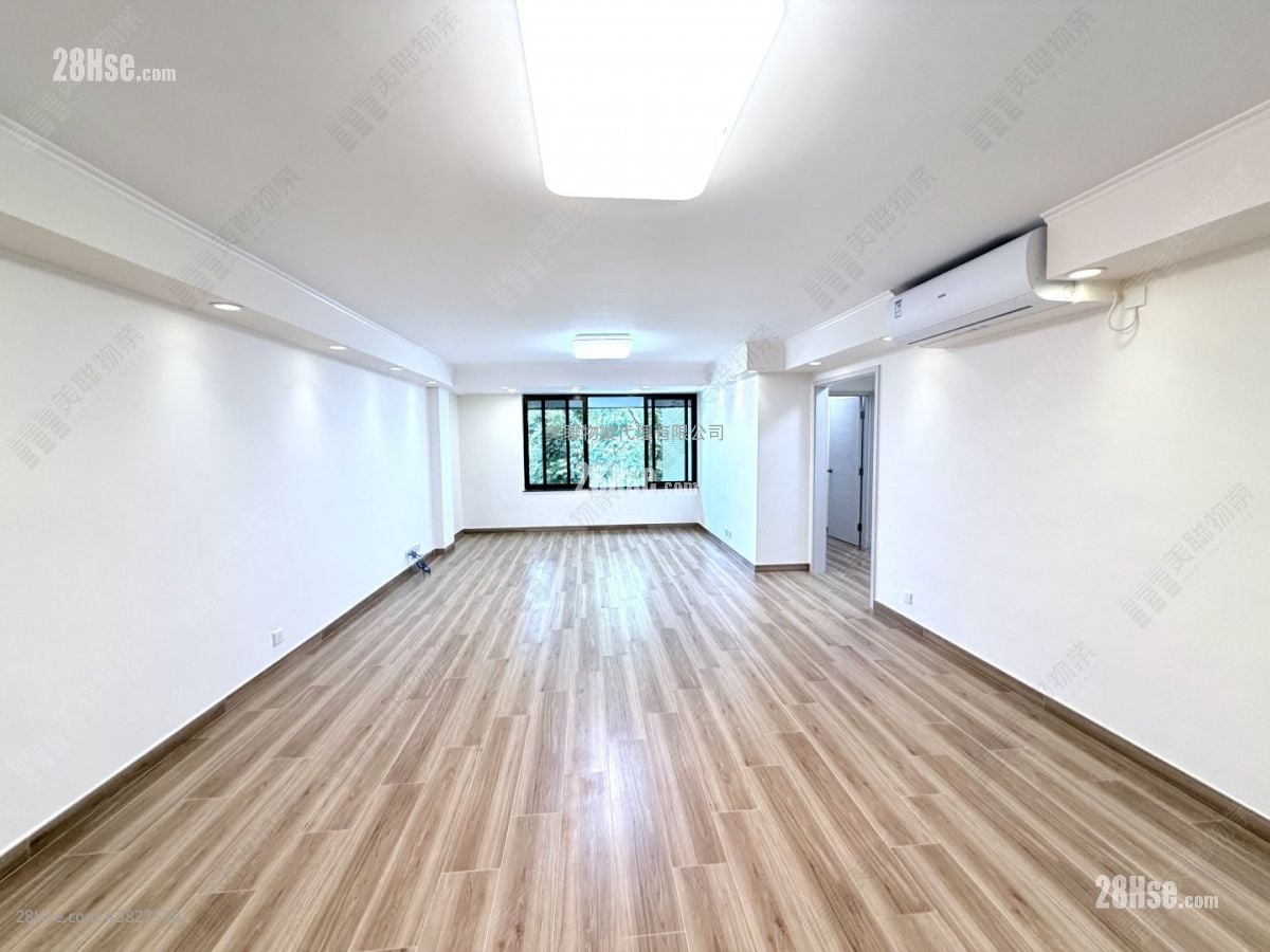 Osmanthus Court Sell 3 Bedrooms 1,039 ft²