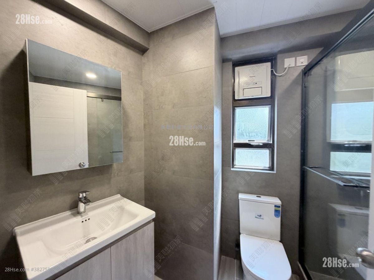 Osmanthus Court Sell 3 Bedrooms 1,039 ft²