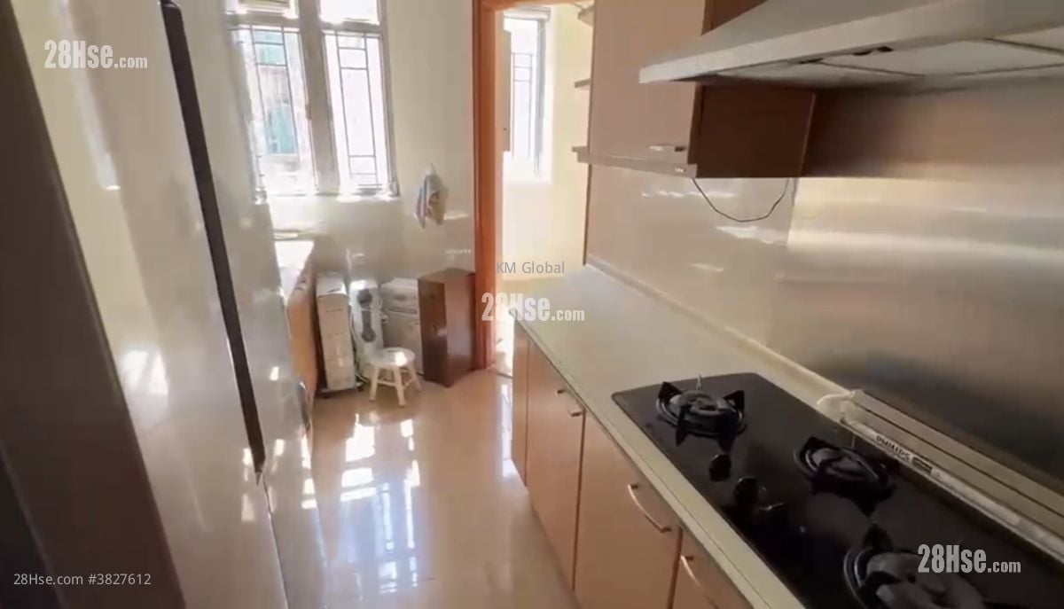 Sorrento Sell 3 Bedrooms , 2 Bathrooms 1,167 ft²