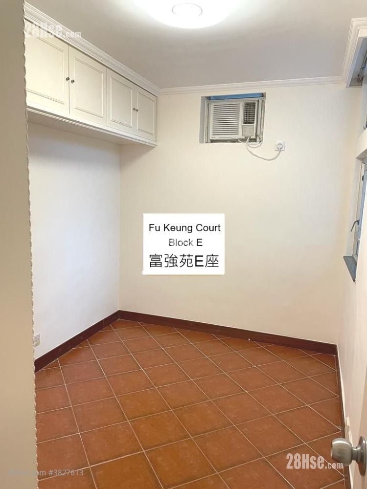 Fu Keung Court Sell 2 Bedrooms , 1 Bathroom 577 ft²