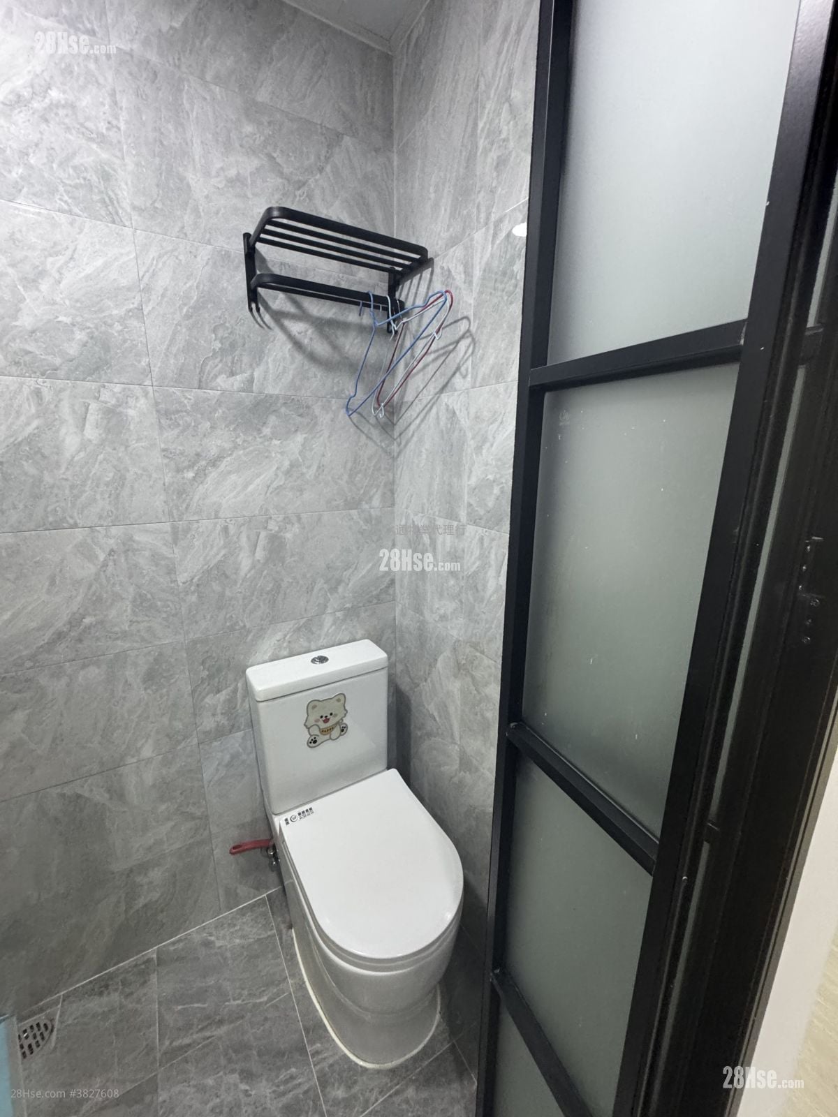 唐樓 租盤 250 平方呎