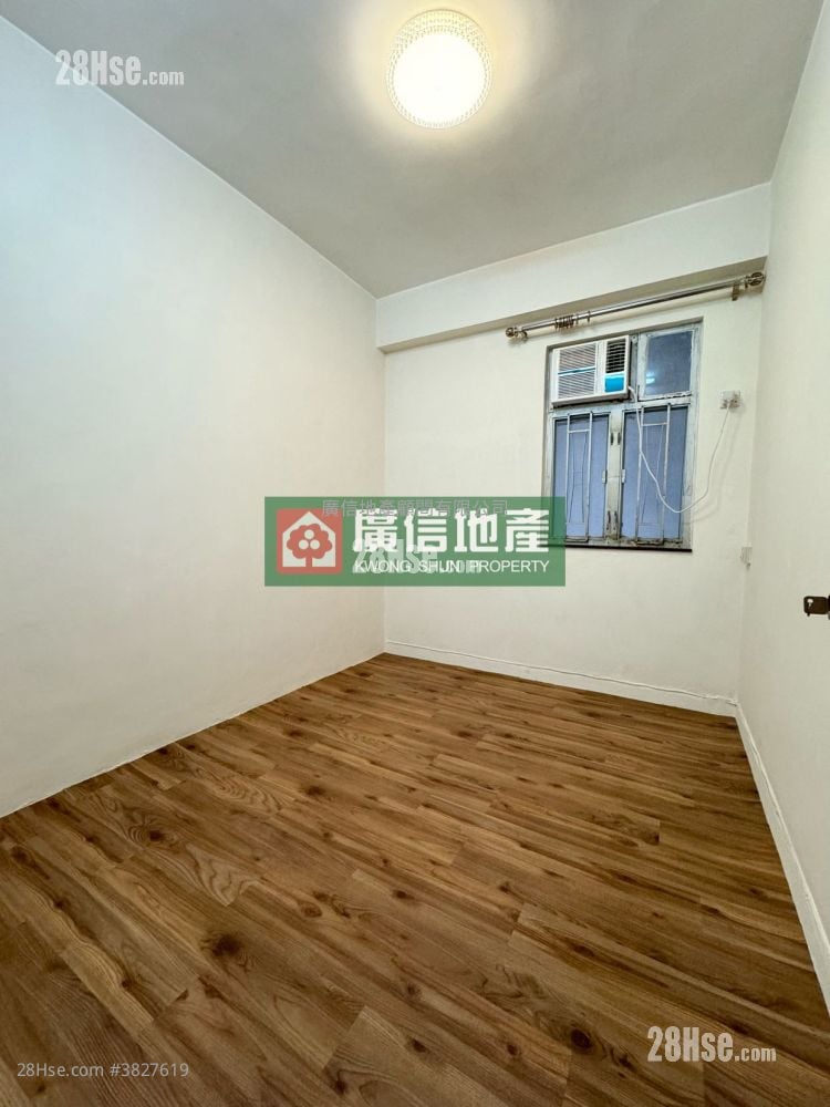 Bell House Rental 2 Bedrooms , 1 Bathroom 523 ft²