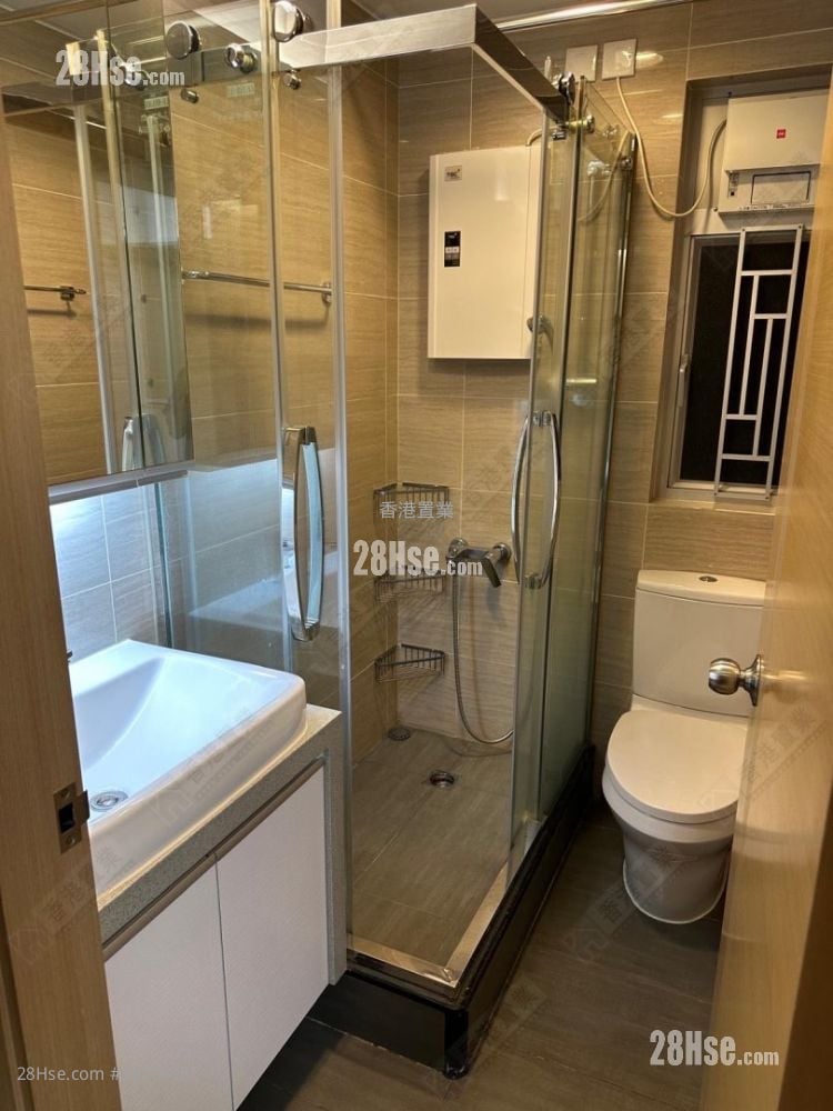 Full Wealth Gardens Rental 2 Bedrooms , 1 Bathroom 427 ft²