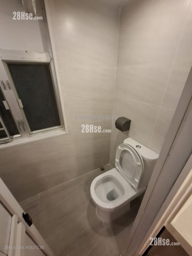 美輪大廈 租盤 2 房 , 1 浴室 300 平方呎