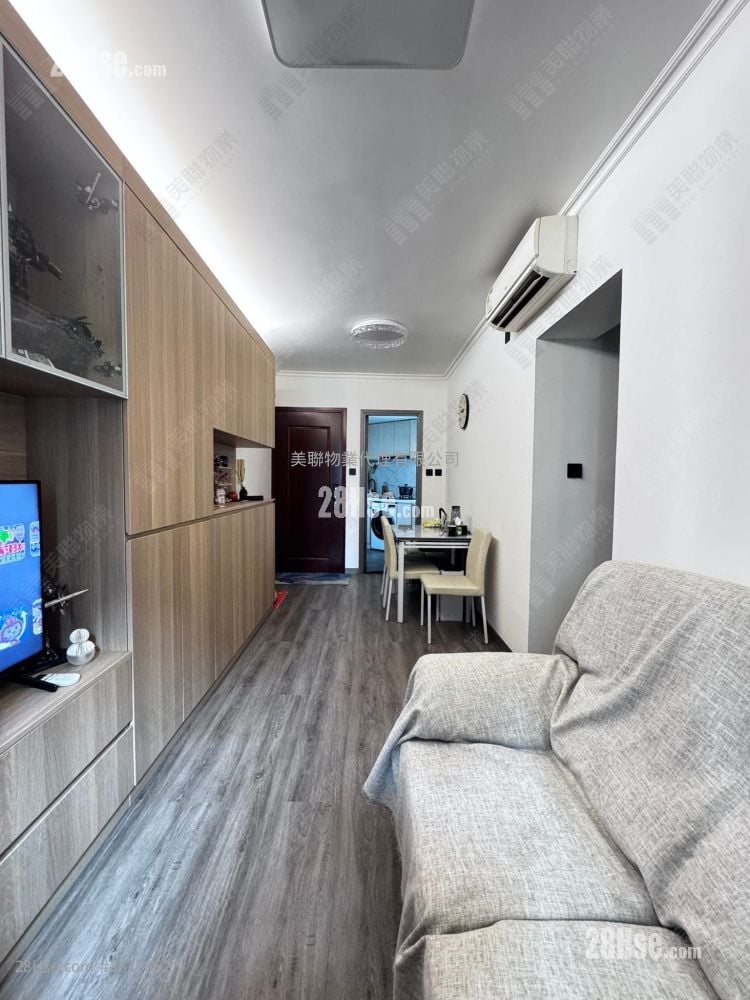 Tseung Kwan O Plaza Sell 2 Bedrooms , 1 Bathroom 417 ft²