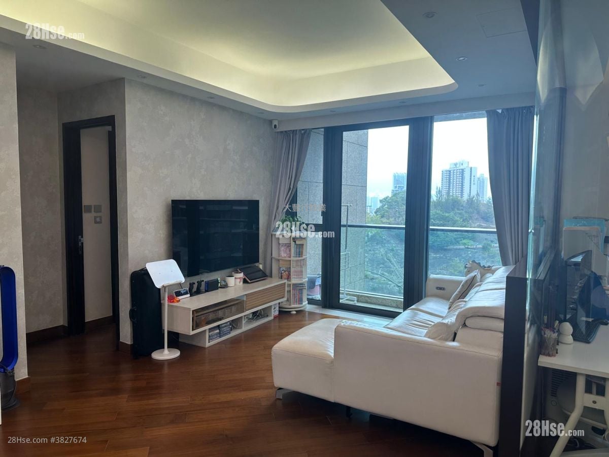 Ultima Sell 3 Bedrooms , 2 Bathrooms 1,237 ft²