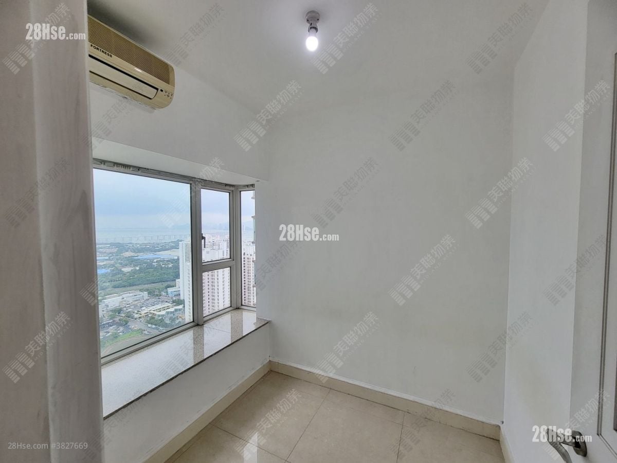 Central Park Towers Sell 2 Bedrooms 494 ft²