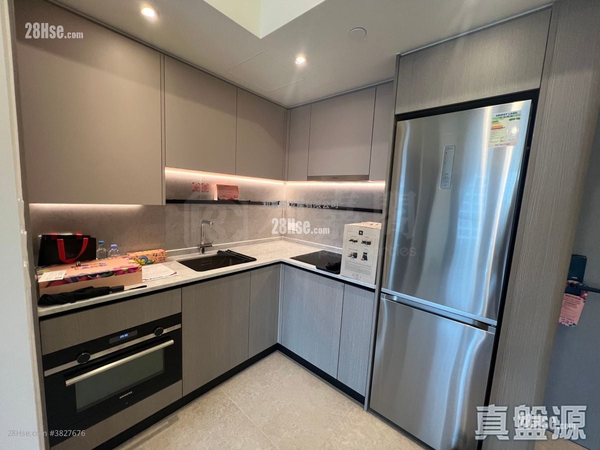 Novo Land Sell 2 Bedrooms , 1 Bathroom 453 ft²