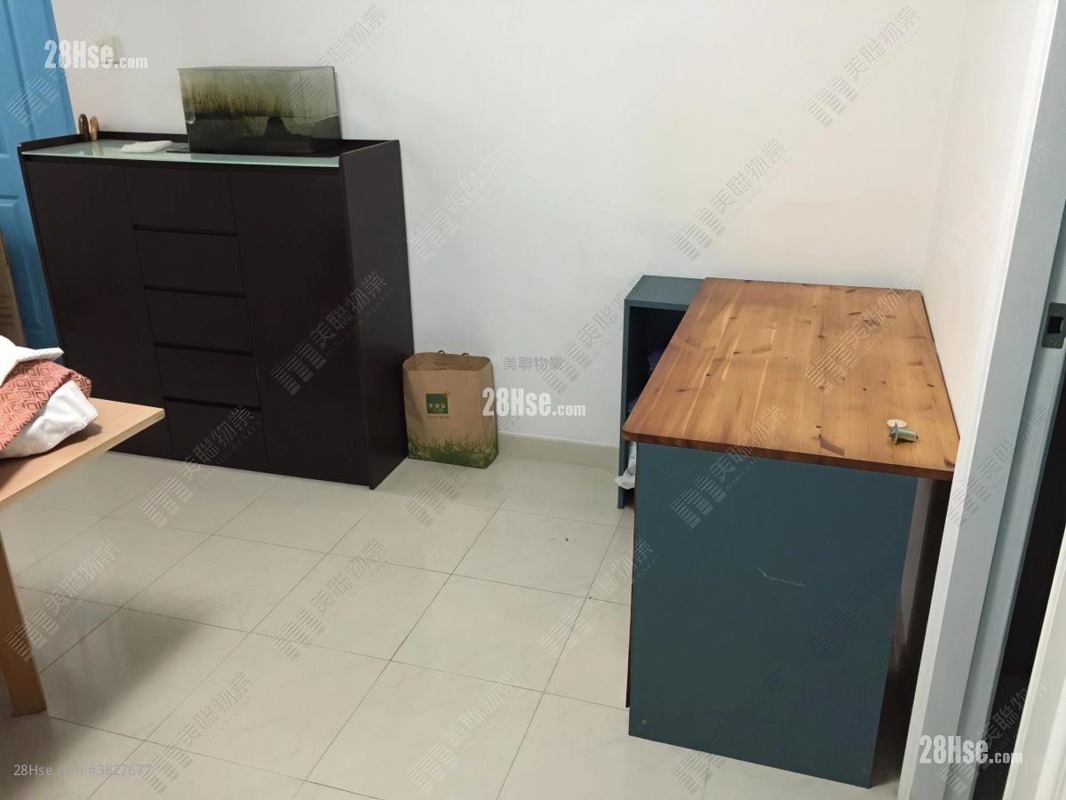 Lung Poon Court Sell 2 Bedrooms 383 ft²