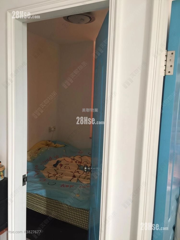Lung Poon Court Sell 2 Bedrooms 383 ft²
