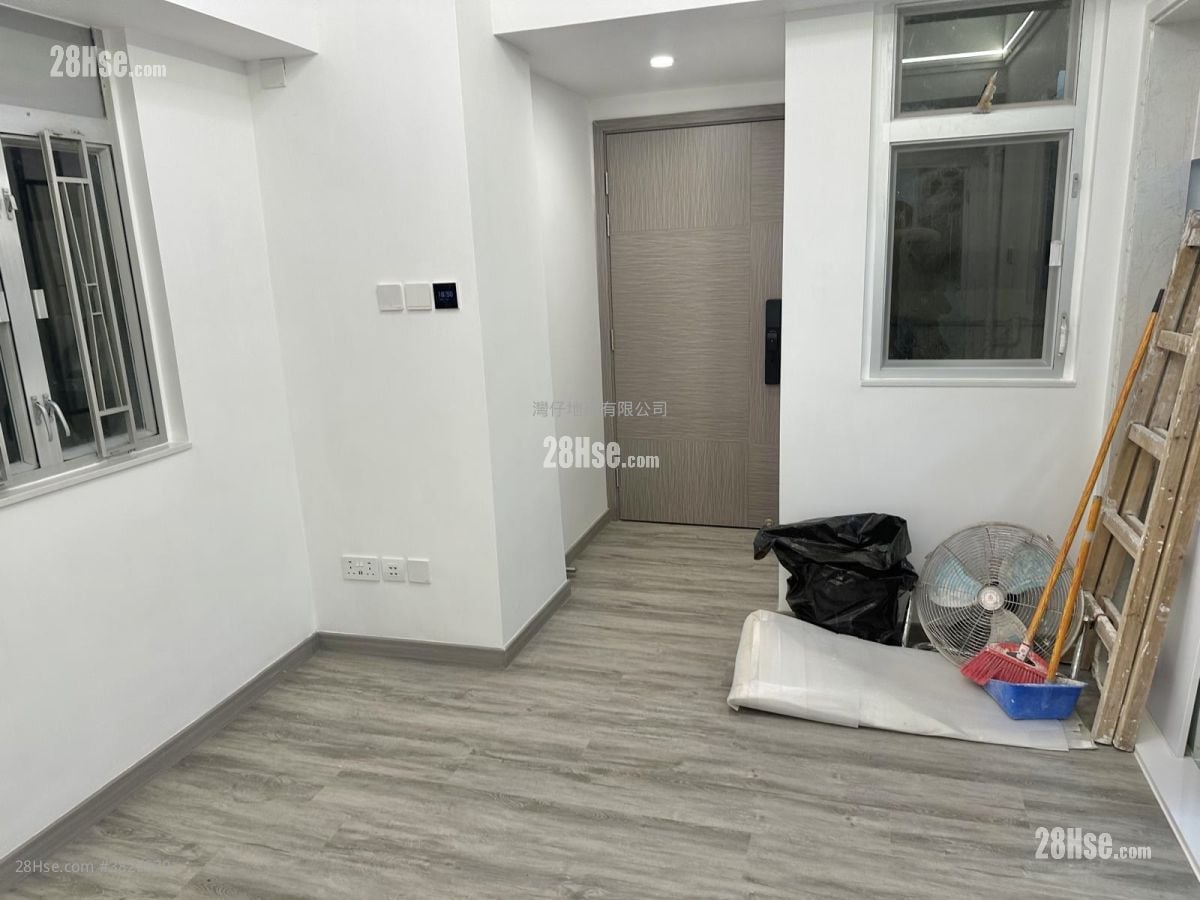 金碧大廈 租盤 3 房 , 1 浴室 446 平方呎