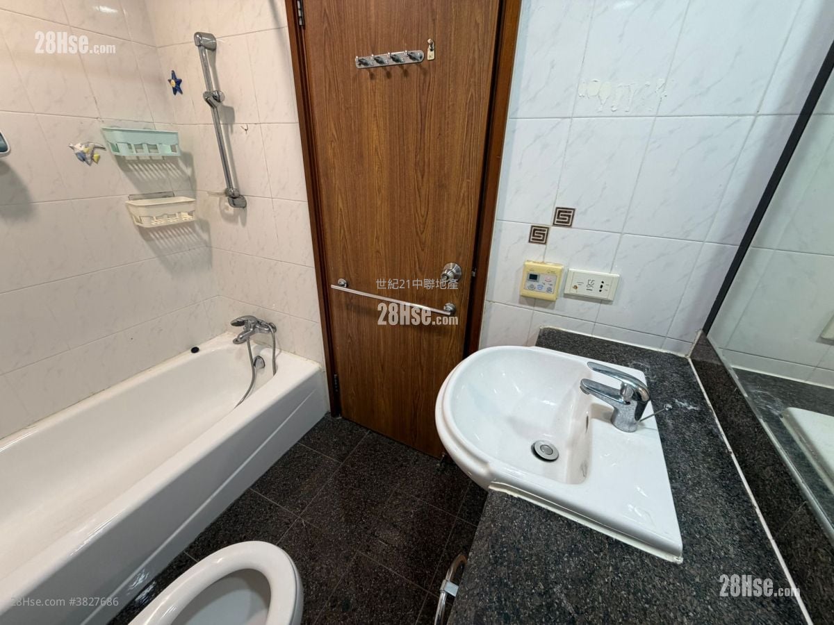 The Belcher's Sell 2 Bedrooms , 2 Bathrooms 751 ft²