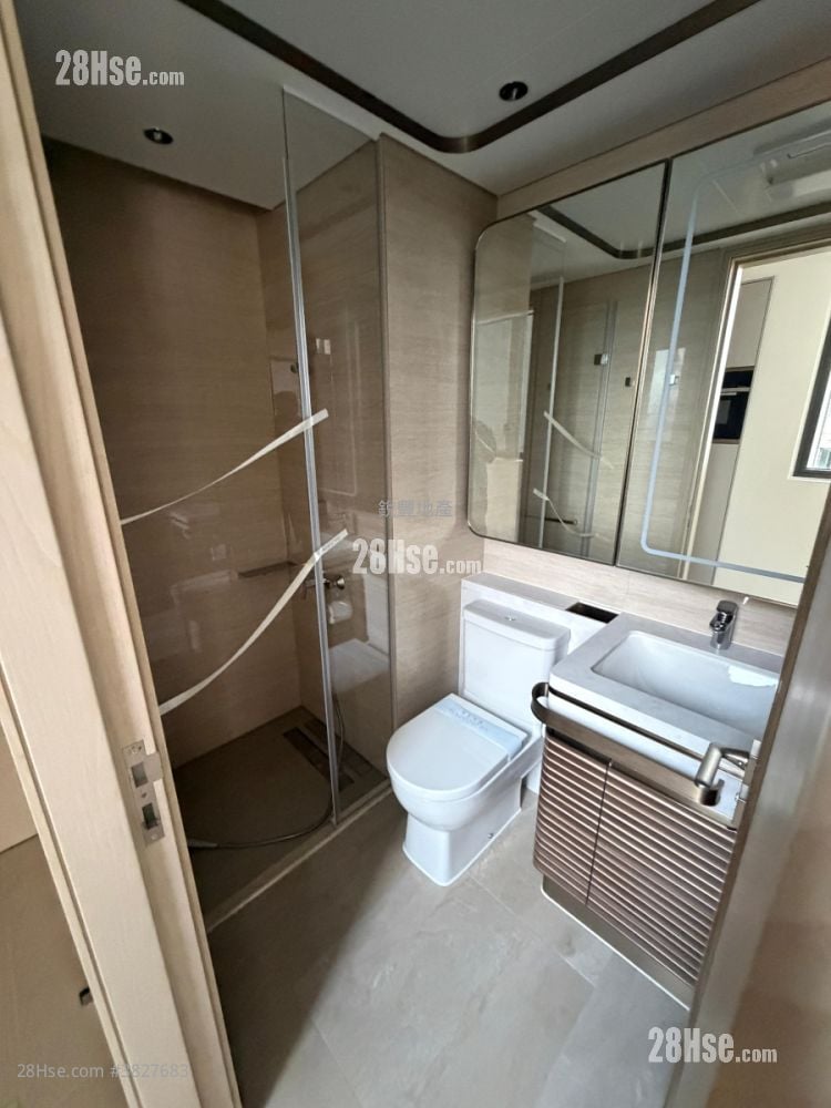 Gold Coast Bay Rental 1 Bedroom , 1 Bathroom 312 ft²