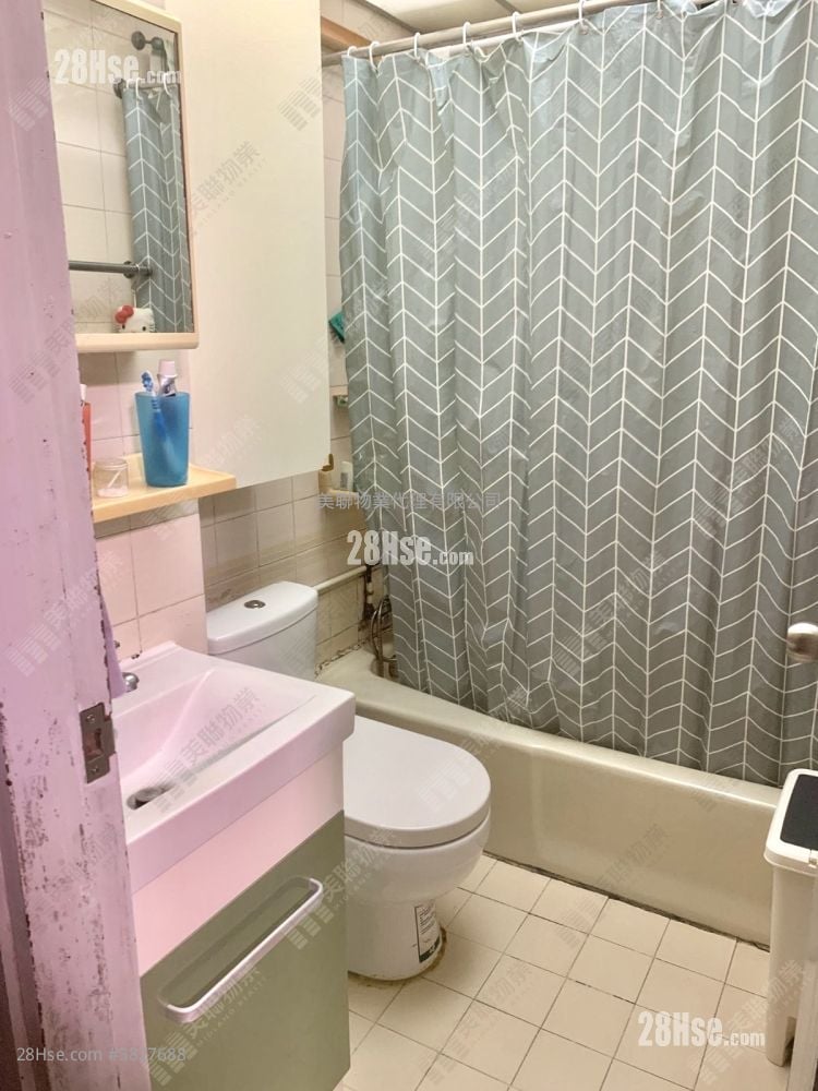 Fairview Garden Sell 3 Bedrooms , 1 Bathroom 616 ft²