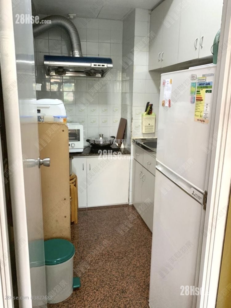 Fairview Garden Sell 3 Bedrooms , 1 Bathroom 616 ft²