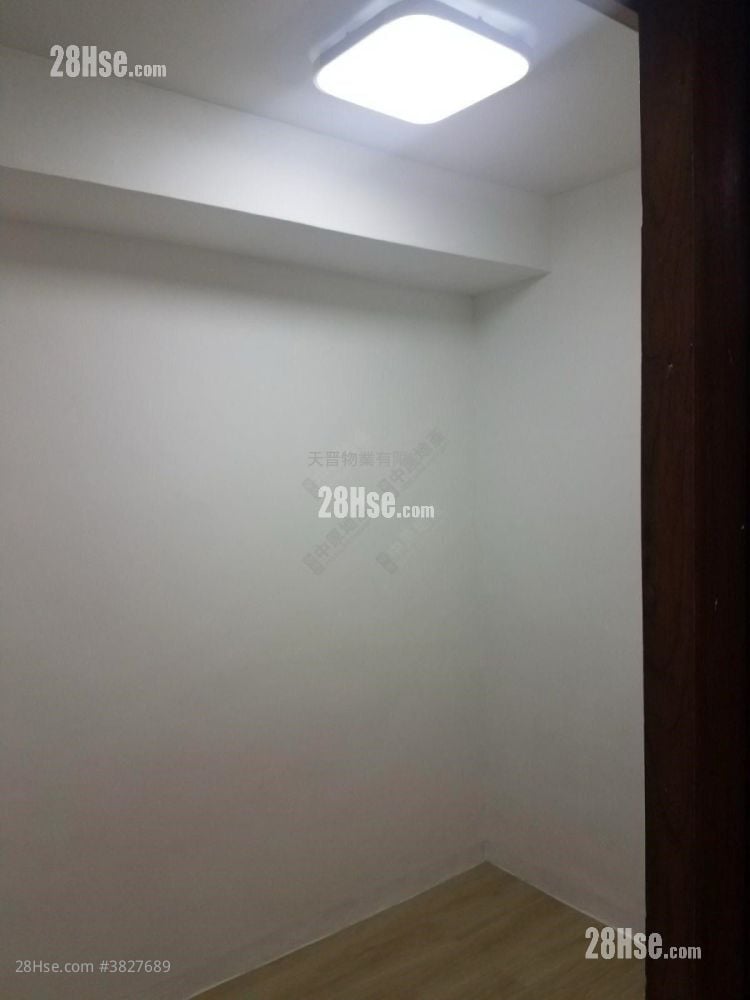 Ka Wai Court Sell 1 Bedroom , 1 Bathroom 286 ft²