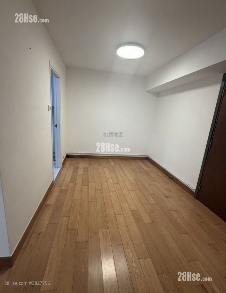 Taikoo Shing Sell 3 Bedrooms , 2 Bathrooms 897 ft²