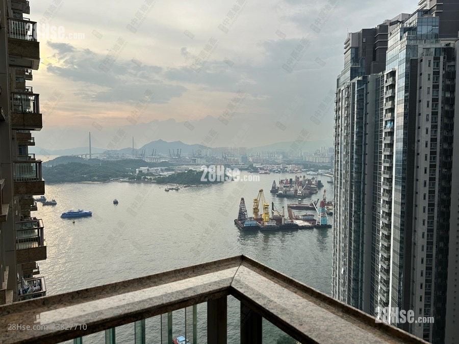 One Silversea Sell 3 Bedrooms 665 ft²