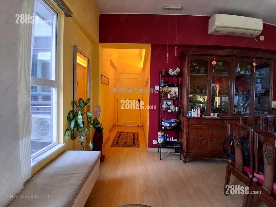 Ho King View Sell 3 Bedrooms 1,081 ft²