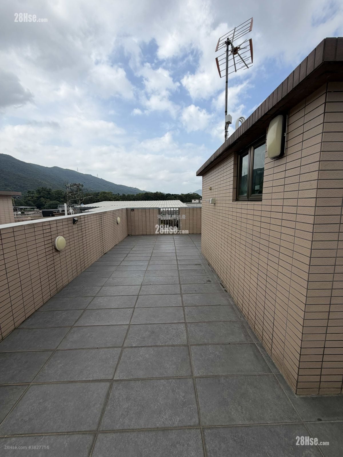 Village Rental 2 Bedrooms , 1 Bathroom 380 ft²