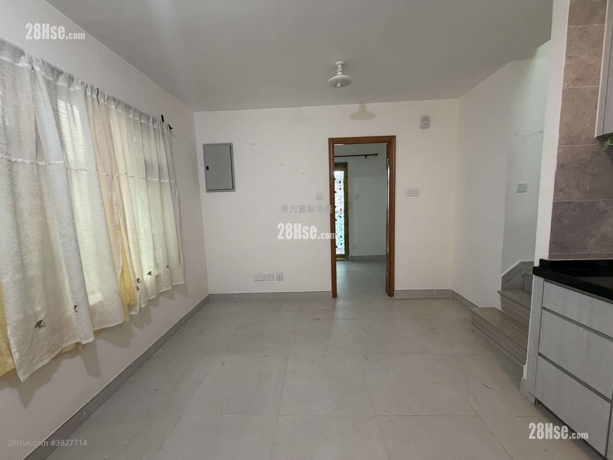 Village Rental 2 Bedrooms , 1 Bathroom 380 ft²