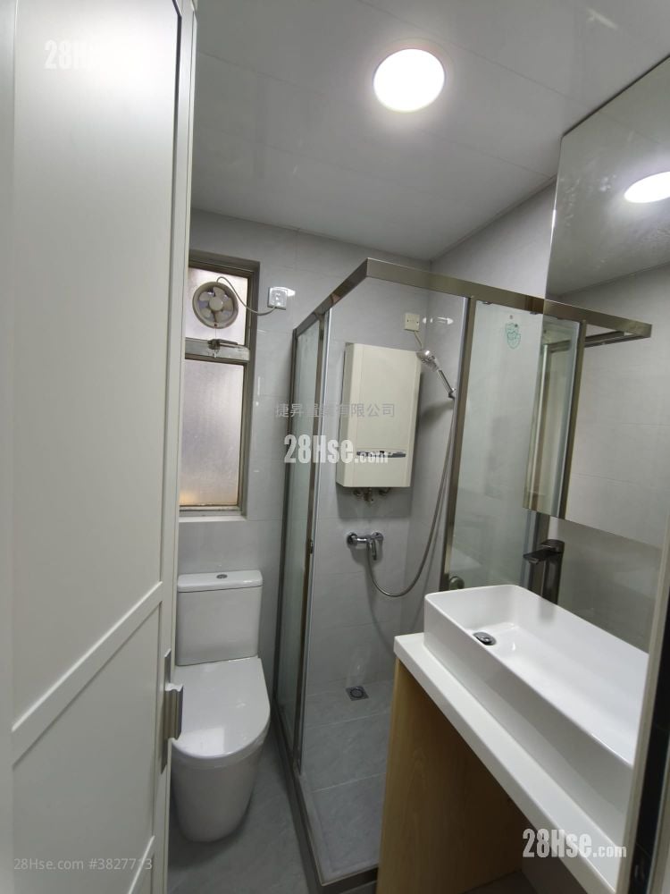 Fortuna Building Sell 2 Bedrooms , 1 Bathroom 255 ft²