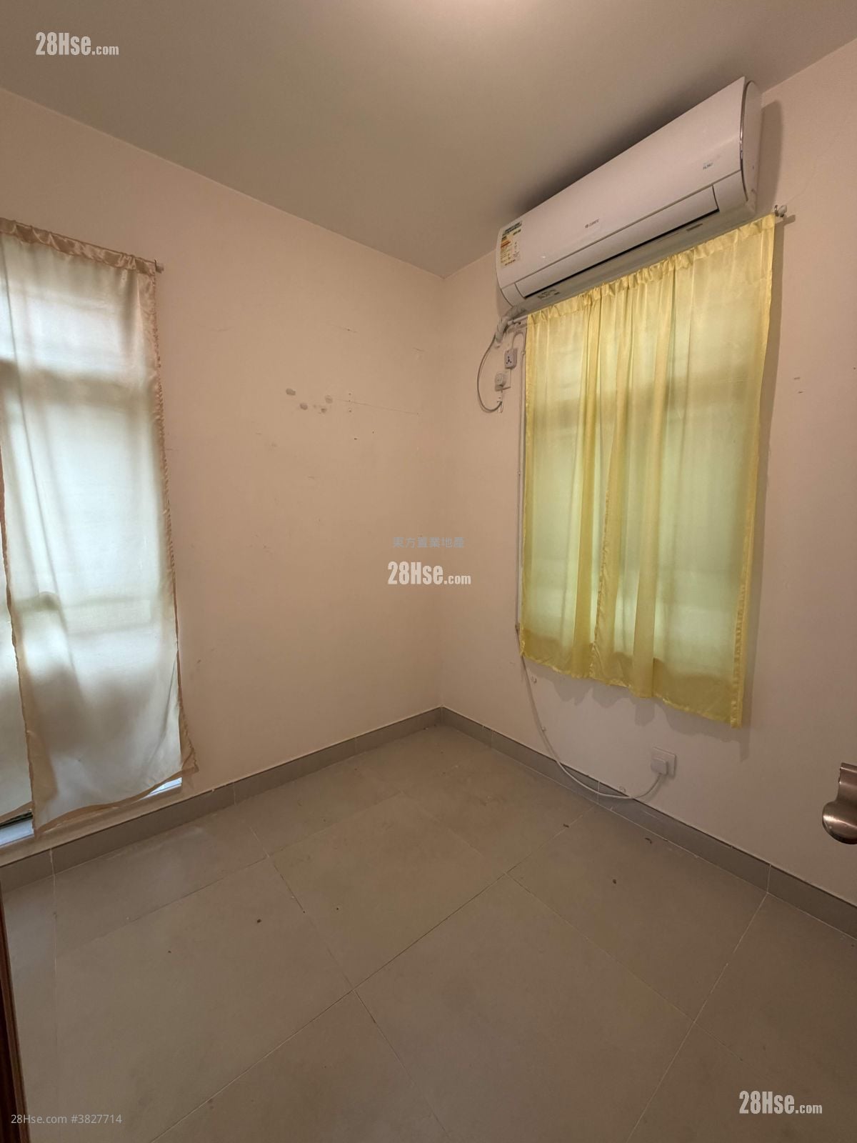 Village Rental 2 Bedrooms , 1 Bathroom 380 ft²