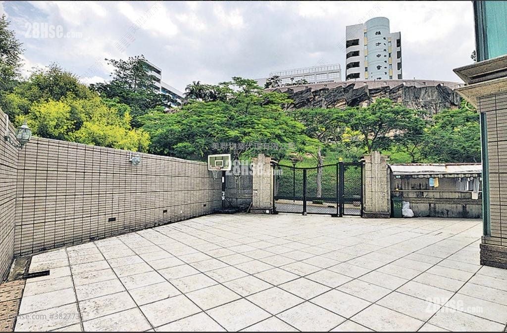 鹿茵山庄 售盘 4 房 , 4 浴室 2,908 平方尺