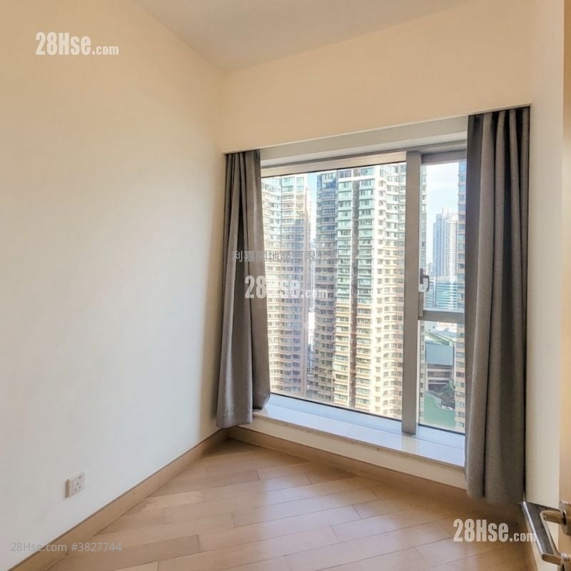 Imperial Cullinan Sell 2 Bedrooms 524 ft²