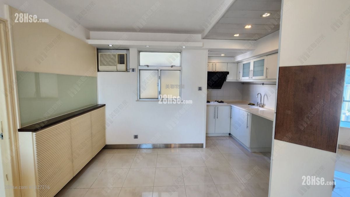 Bel Air Heights Sell 1 Bedroom 454 ft²