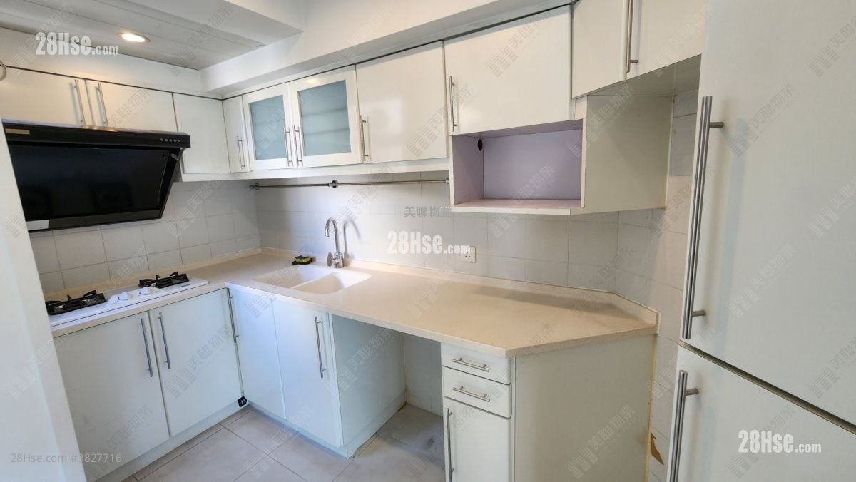 Bel Air Heights Sell 1 Bedroom 454 ft²