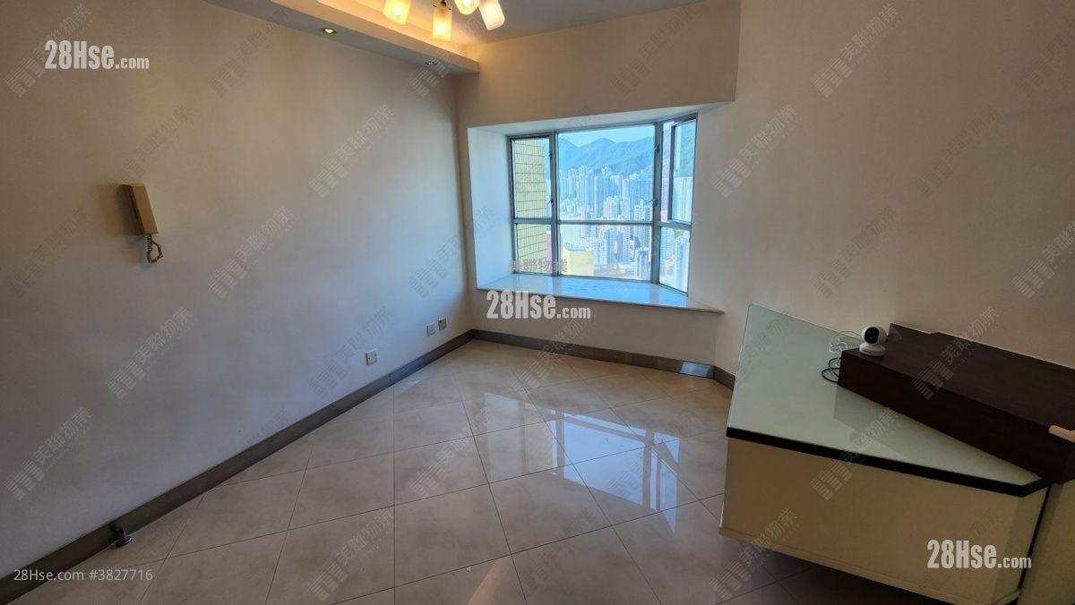 Bel Air Heights Sell 1 Bedroom 454 ft²