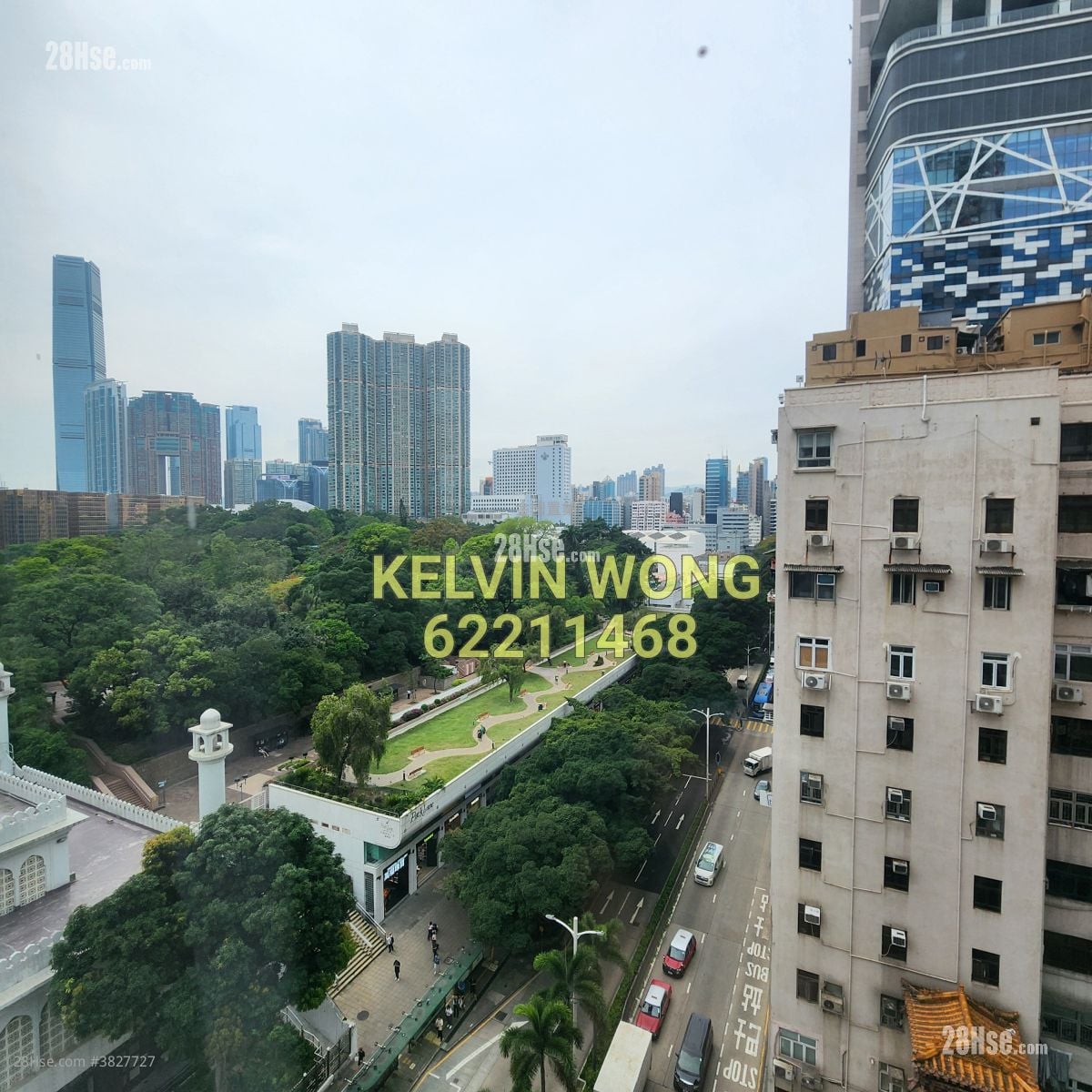 Majestic House Sell 4 Bedrooms , 3 Bathrooms 1,255 ft²