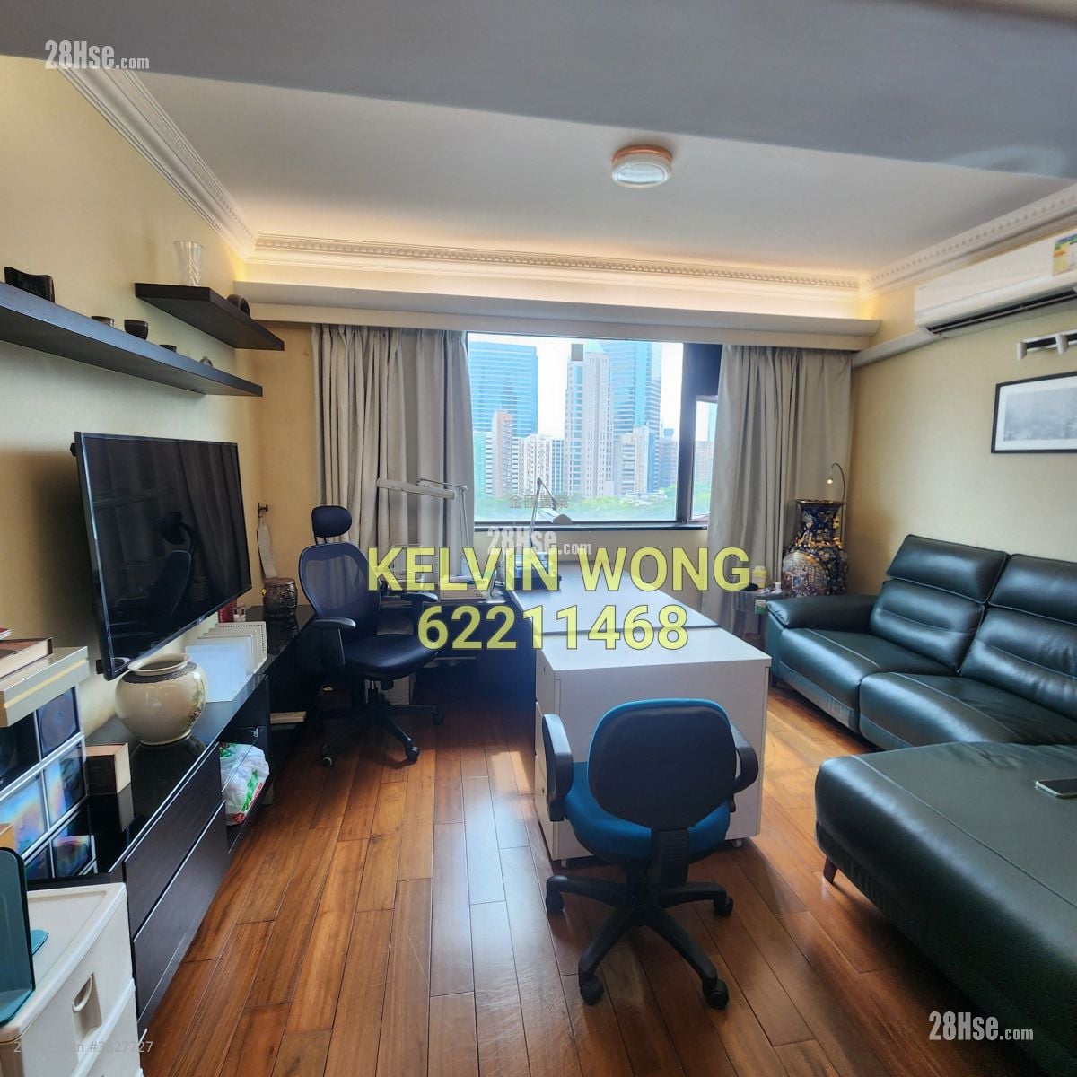 Majestic House Sell 4 Bedrooms , 3 Bathrooms 1,255 ft²