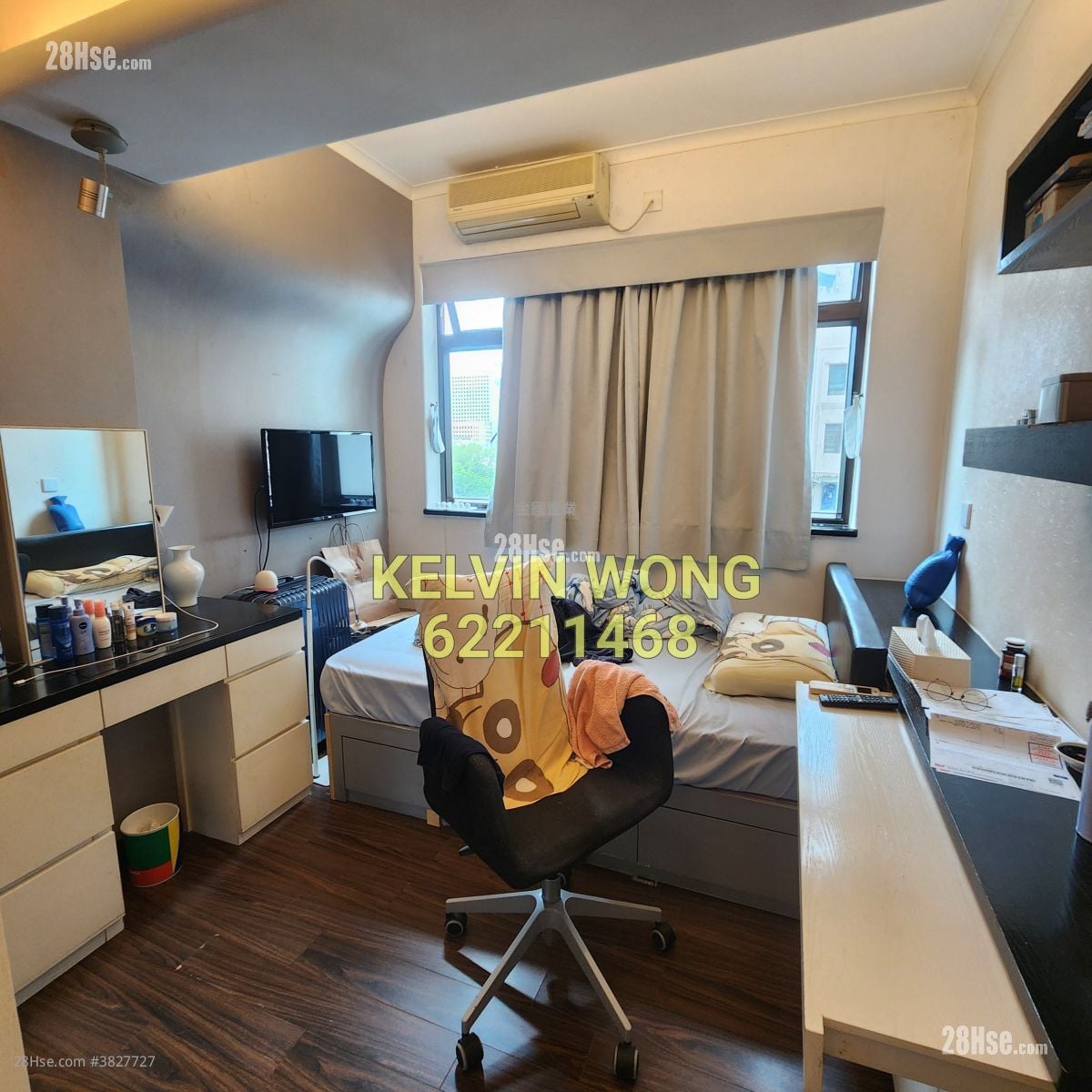 Majestic House Sell 4 Bedrooms , 3 Bathrooms 1,255 ft²