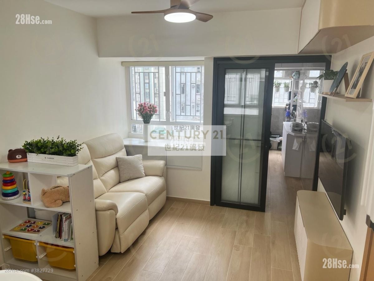 Scenery Court Sell 2 Bedrooms , 1 Bathroom 375 ft²