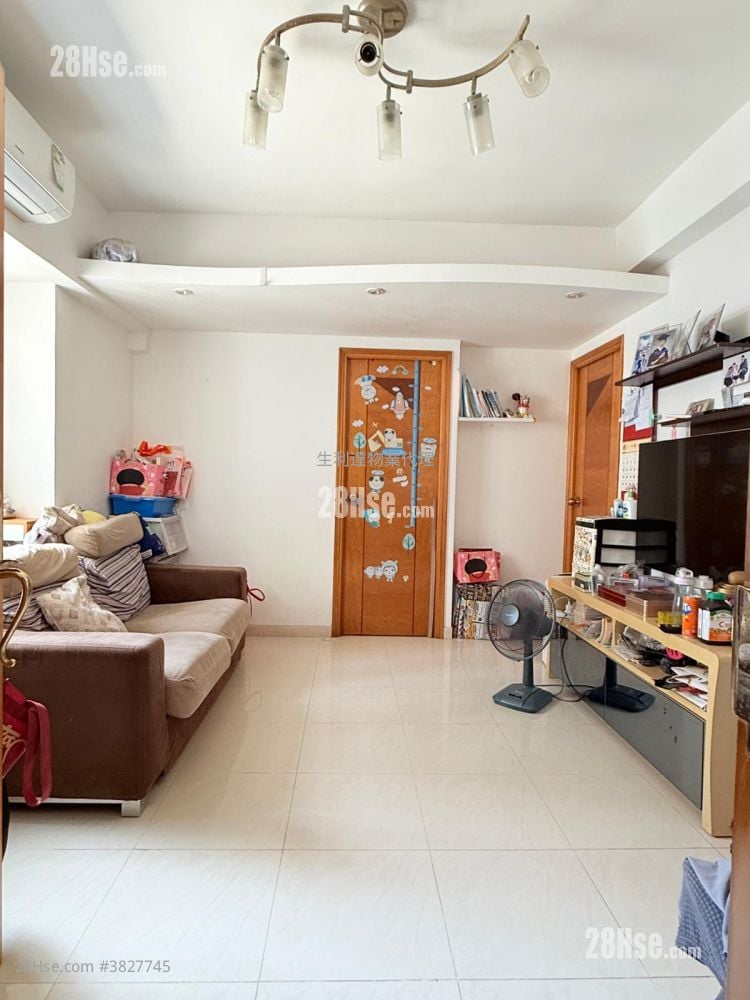 Wealthy Court Sell 2 Bedrooms , 1 Bathroom 344 ft²