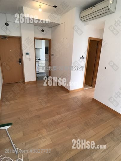 Sevilla Crest Sell 2 Bedrooms , 1 Bathroom 427 ft²