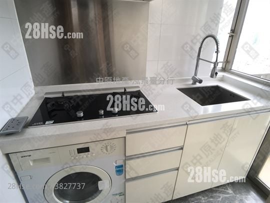 Sevilla Crest Sell 2 Bedrooms , 1 Bathroom 427 ft²