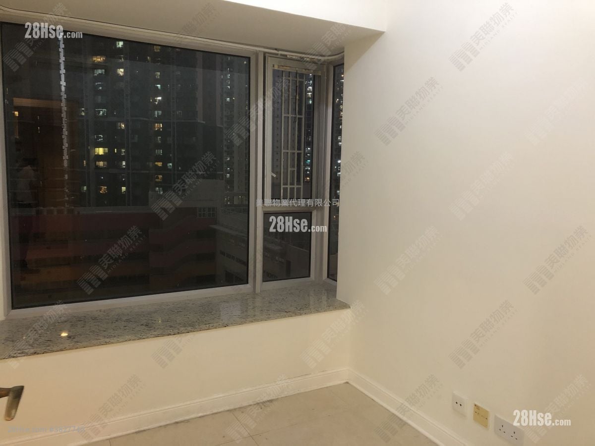 Banyan Garden Sell 3 Bedrooms , 1 Bathroom 611 ft²