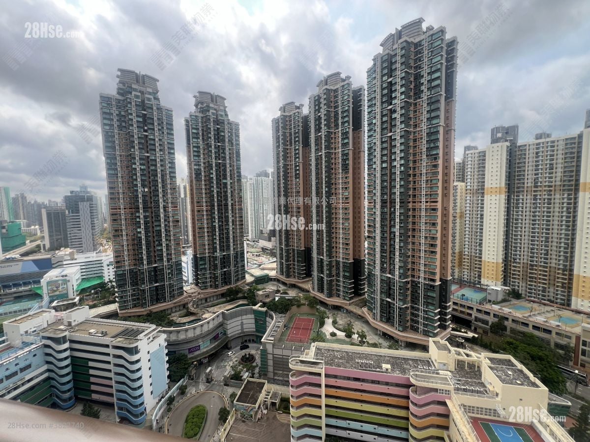 Banyan Garden Sell 3 Bedrooms , 1 Bathroom 611 ft²