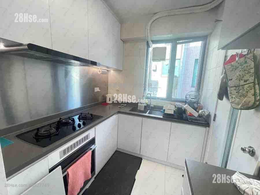 Rolling Hills Sell 3 Bedrooms 1,373 ft²