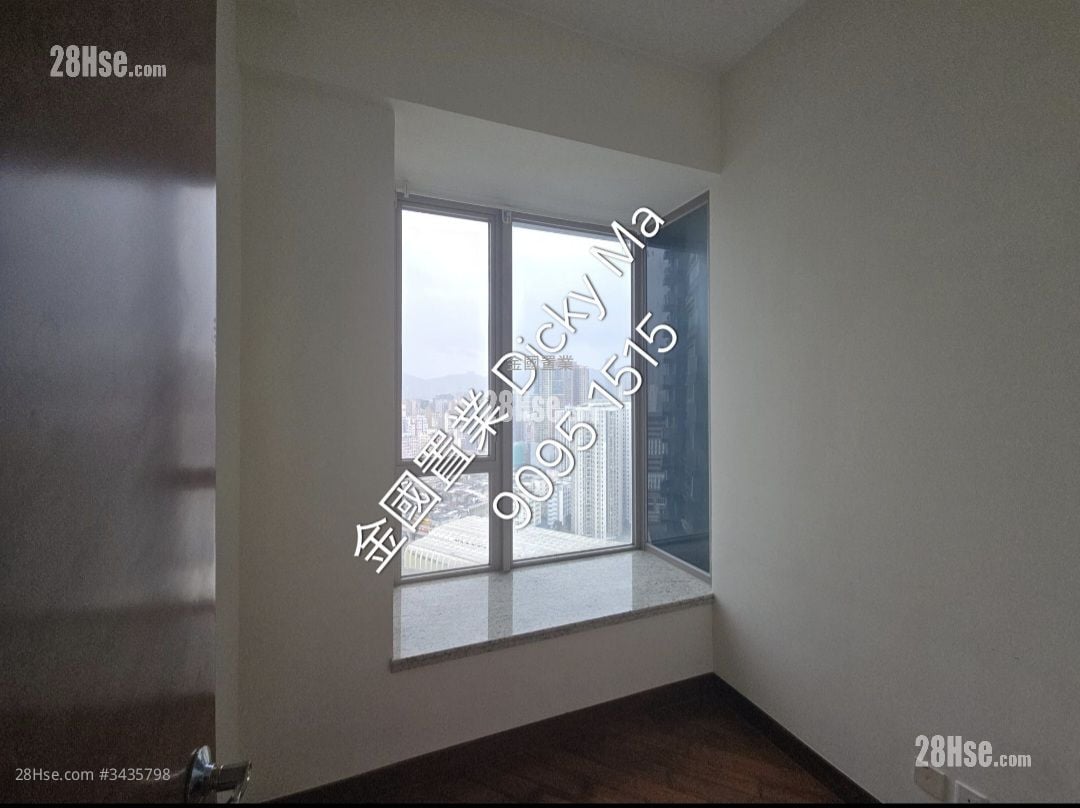 The Coronation Rental 2 Bedrooms , 1 Bathroom 513 ft²