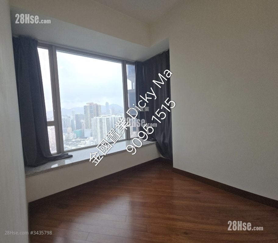 The Coronation Rental 2 Bedrooms , 1 Bathroom 513 ft²