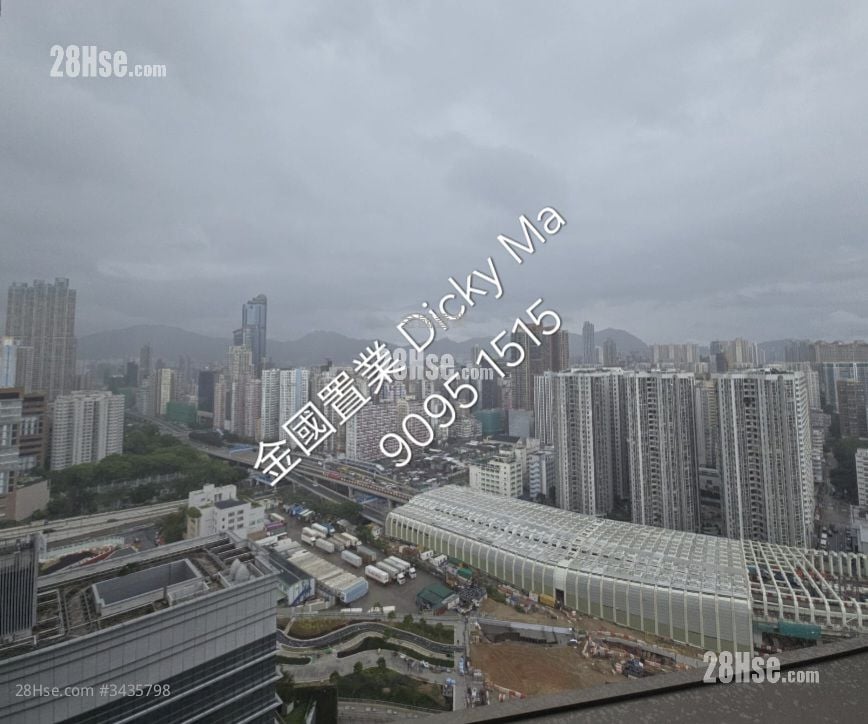 The Coronation Rental 2 Bedrooms , 1 Bathroom 513 ft²