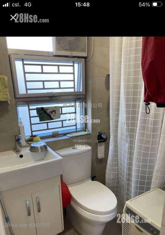 村屋 售盤 4 房 , 2 浴室